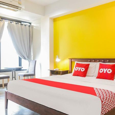 Готель Oyo 233 Sunshine House Чіангмай Екстер'єр фото