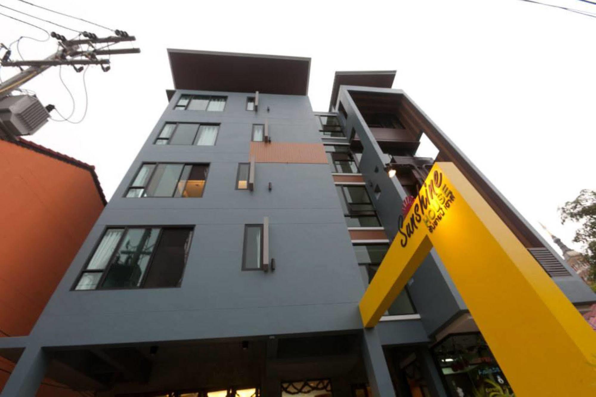 Готель Oyo 233 Sunshine House Чіангмай Екстер'єр фото