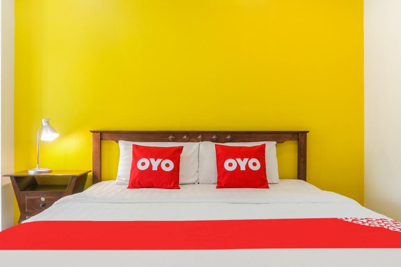 Готель Oyo 233 Sunshine House Чіангмай Екстер'єр фото